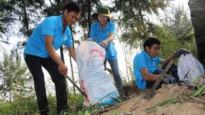 viectotot_nhat_rat rac tai bia rung.jpg